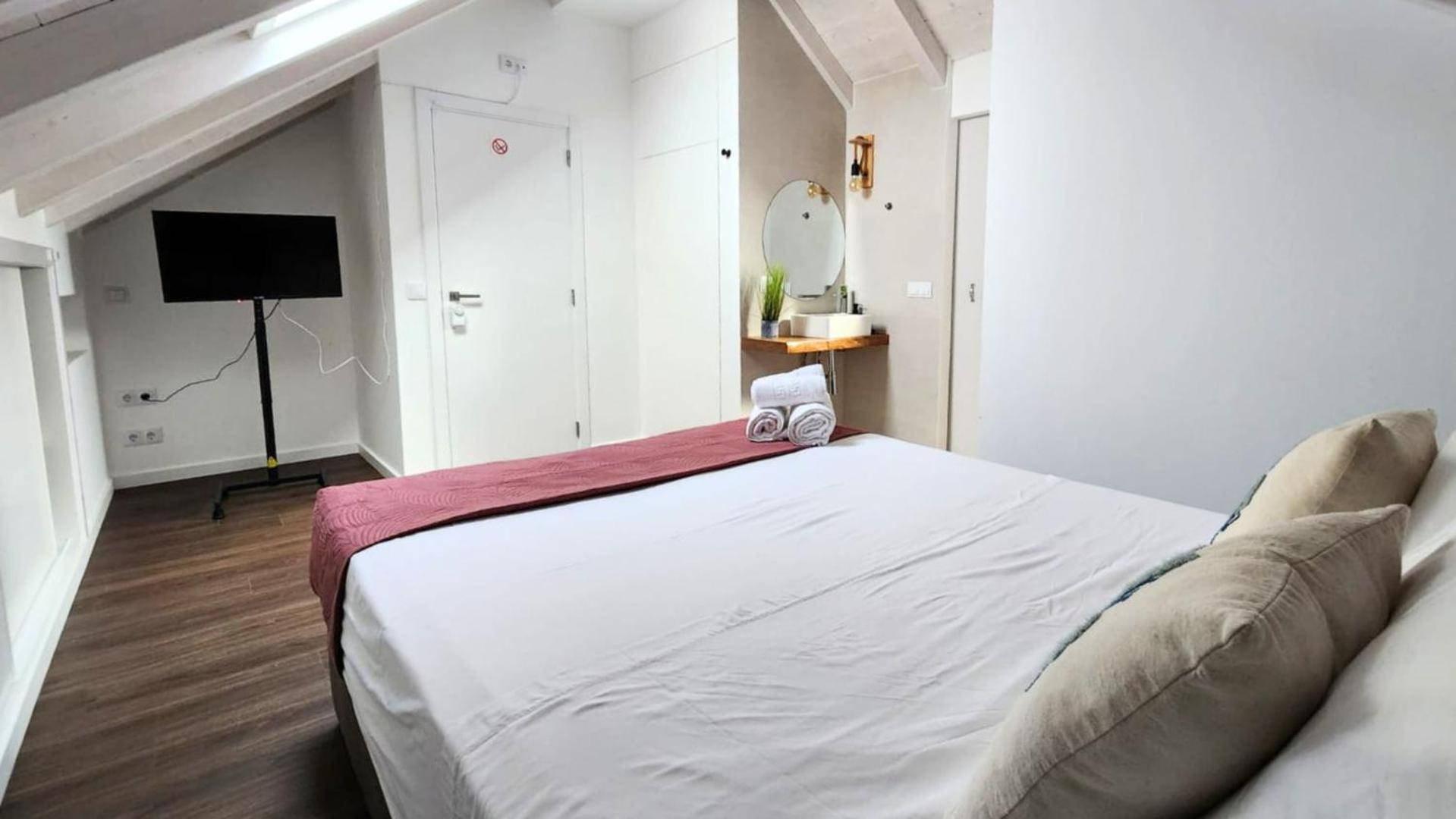 Surfsoul Guesthouse - Bed And Breakfast Peniche Zewnętrze zdjęcie