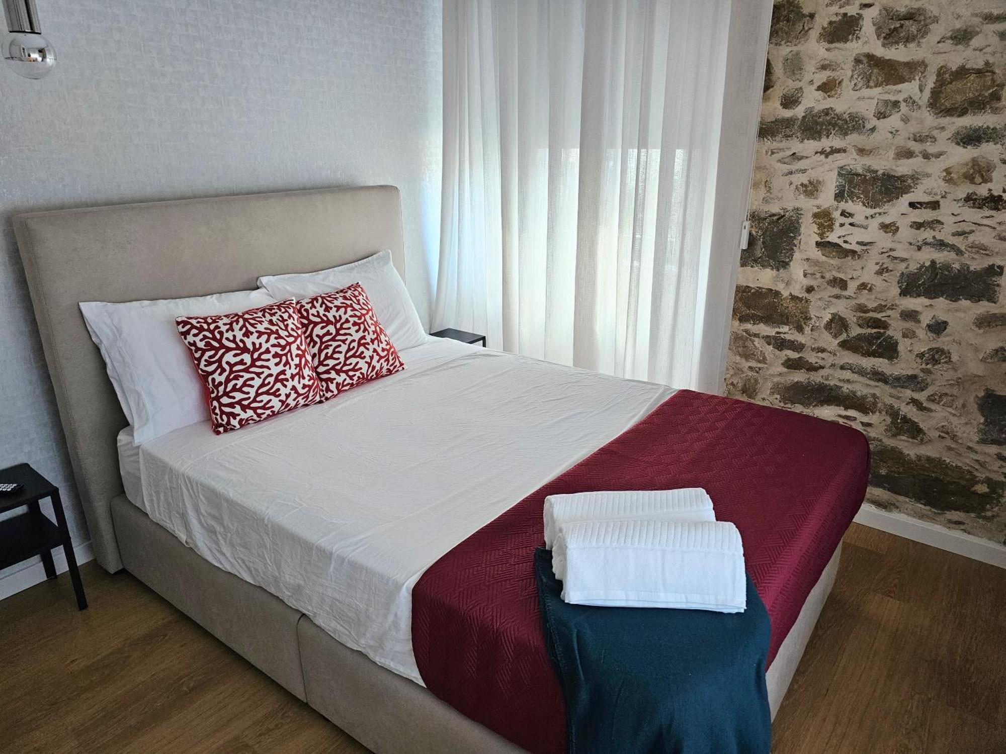 Surfsoul Guesthouse - Bed And Breakfast Peniche Zewnętrze zdjęcie